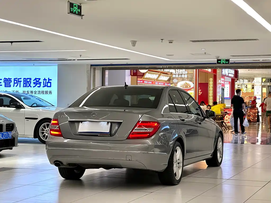 Mercedes-Benz C-Class — миниатюра 7