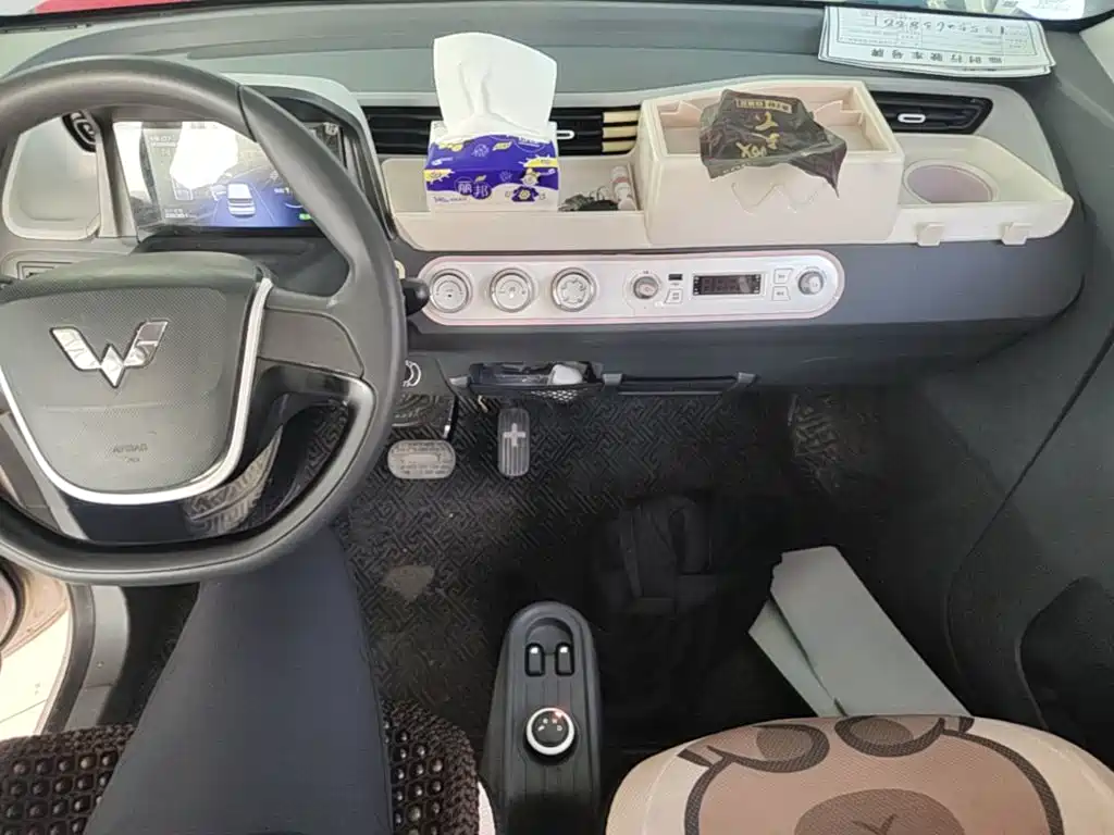 Wuling MINIEV — миниатюра 13