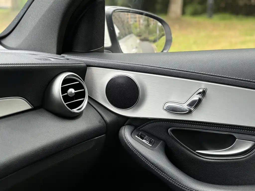 Mercedes-Benz GLC — миниатюра 14