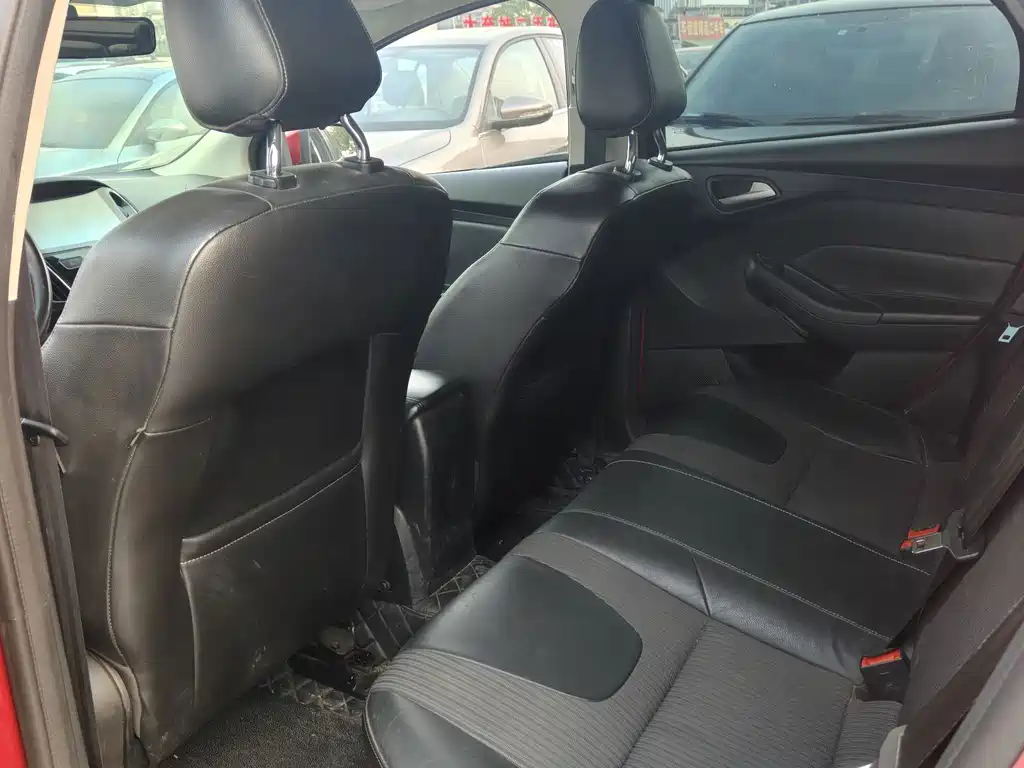 Ford Focus — миниатюра 3