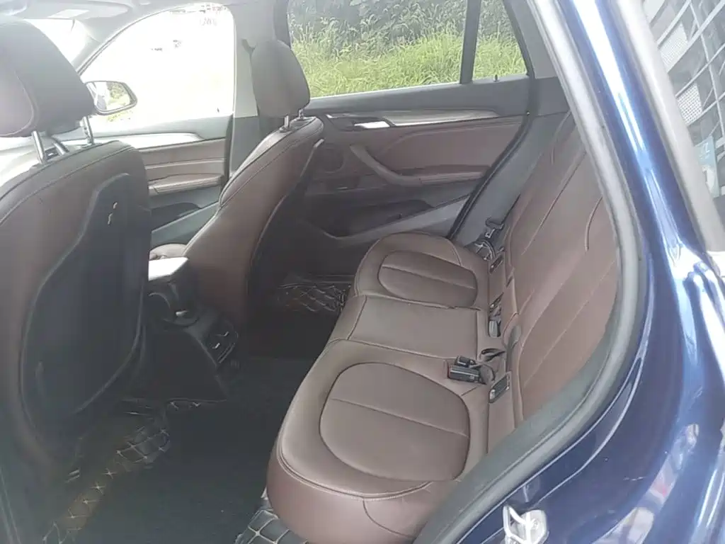BMW X1 — миниатюра 13