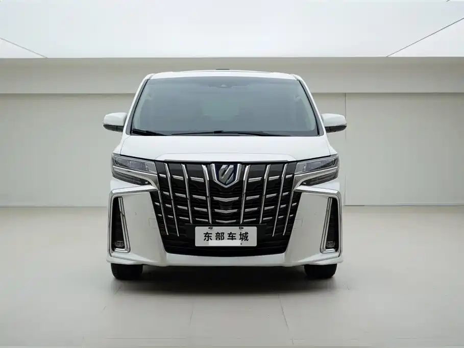 Toyota Alphard — миниатюра 2