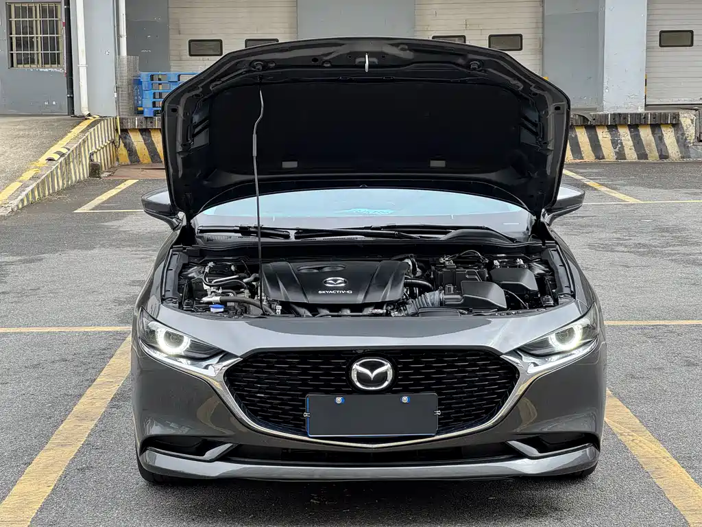 MAZDA 3 ANGKESAILA