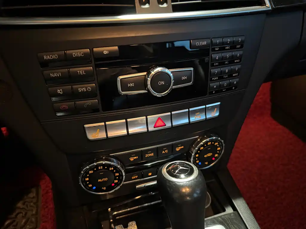 Mercedes-Benz C-Class — миниатюра 7