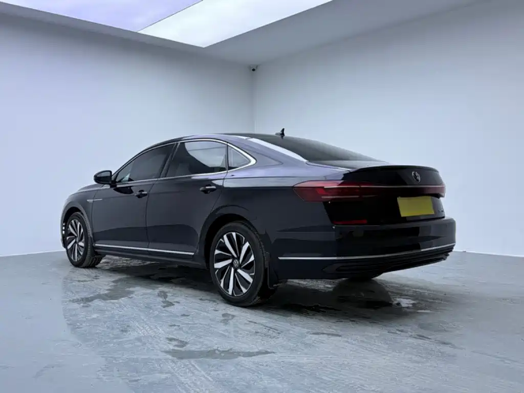 Volkswagen Passat — миниатюра 6
