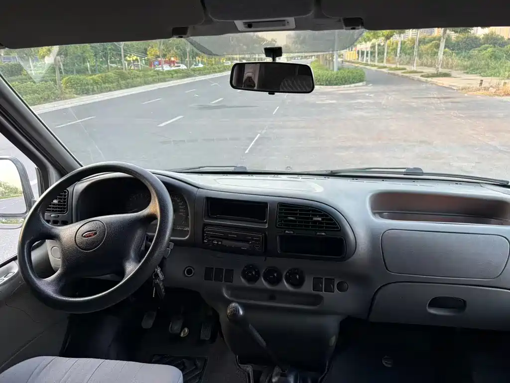 Ford Transit Classic — миниатюра 5