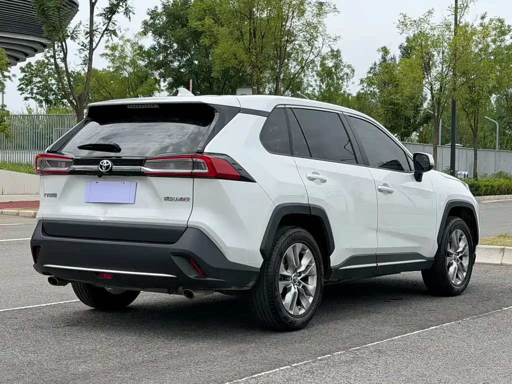 Toyota Wildlander — миниатюра 7