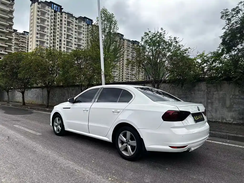 Volkswagen Lavida — миниатюра 9