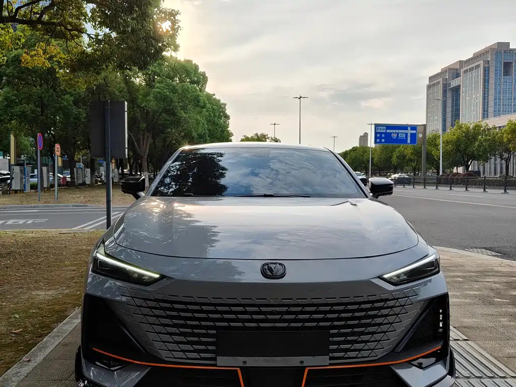Changan UNI-V — миниатюра 2