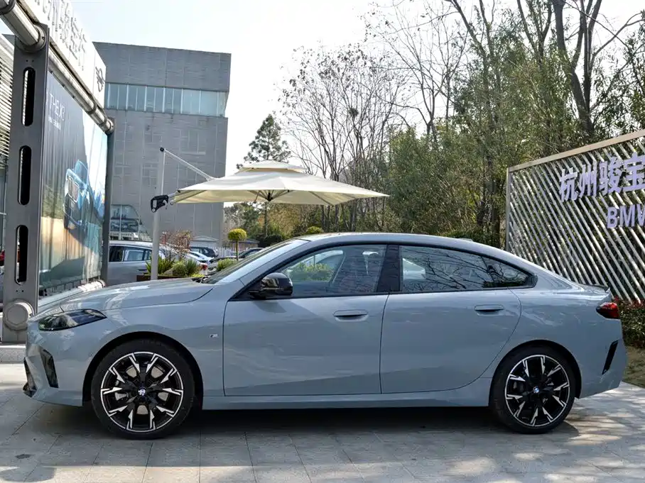 BMW 2 Series 2 2025 225L M Sport