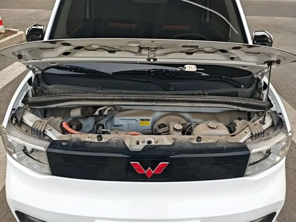 Wuling MINIEV — миниатюра 20
