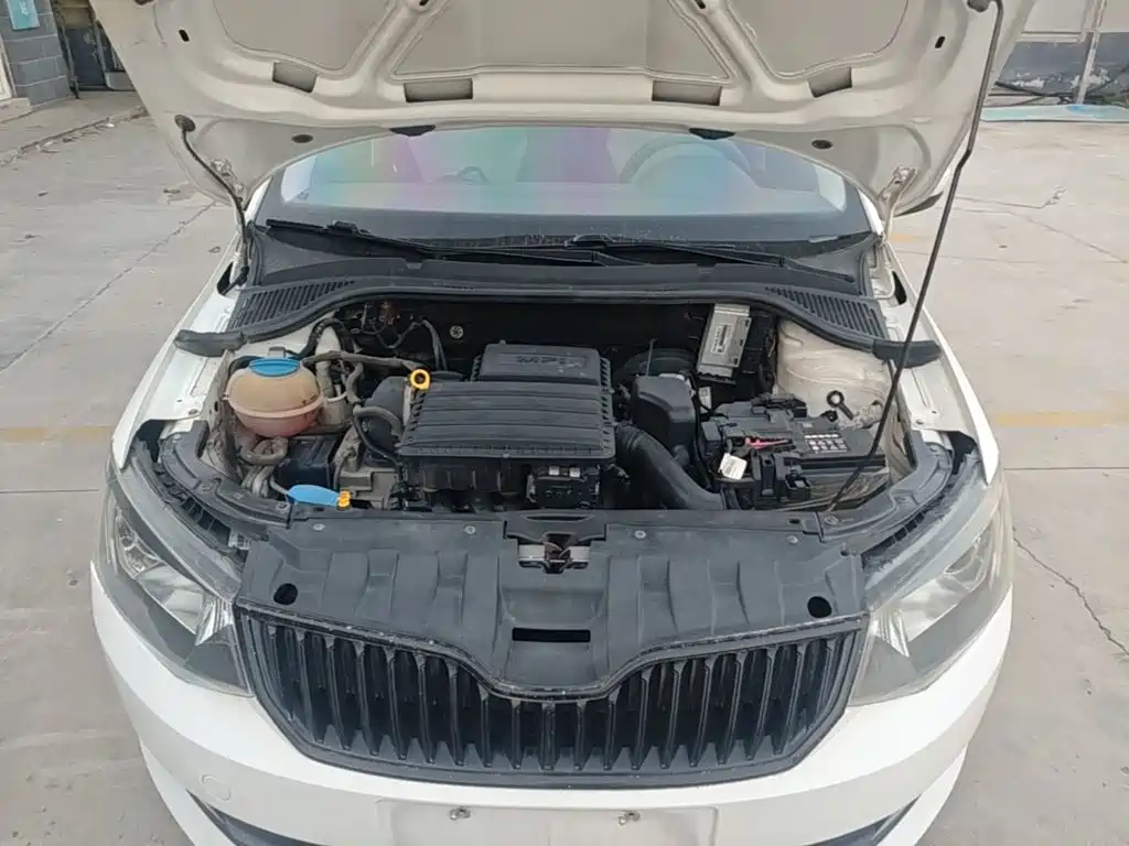 Skoda Fabia — миниатюра 20