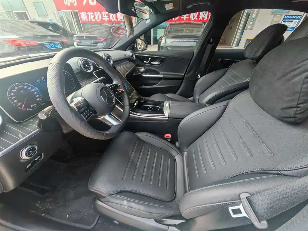 Mercedes-Benz C-Class — миниатюра 7