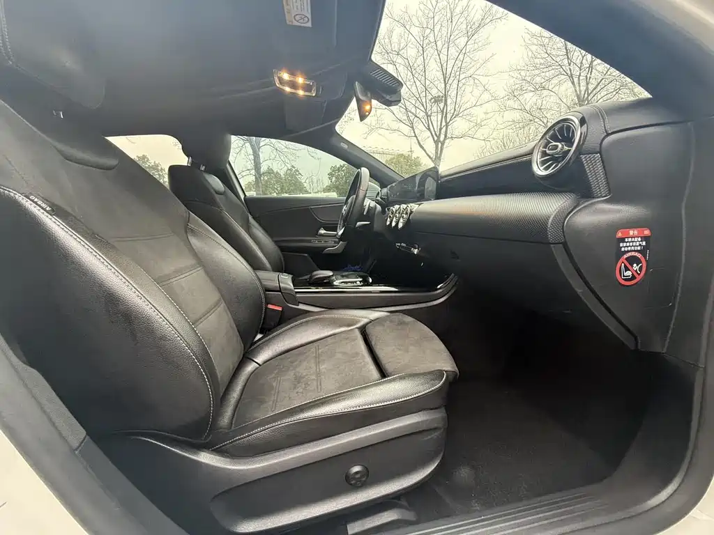 Mercedes-Benz A-Class — миниатюра 8