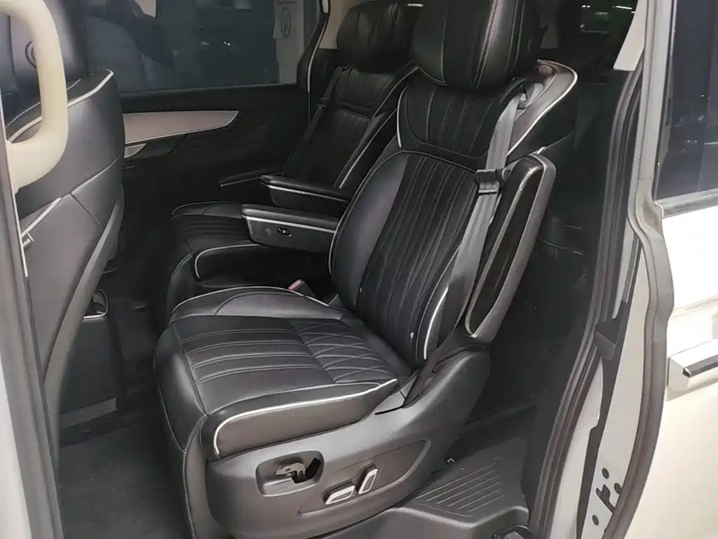 Roewe iMAX8 — миниатюра 17