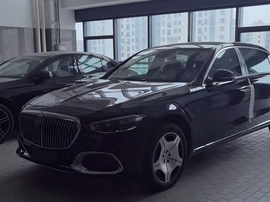 Mercedes-Benz S-Class 0