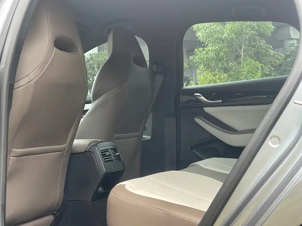 BYD Qin PLUS — миниатюра 15