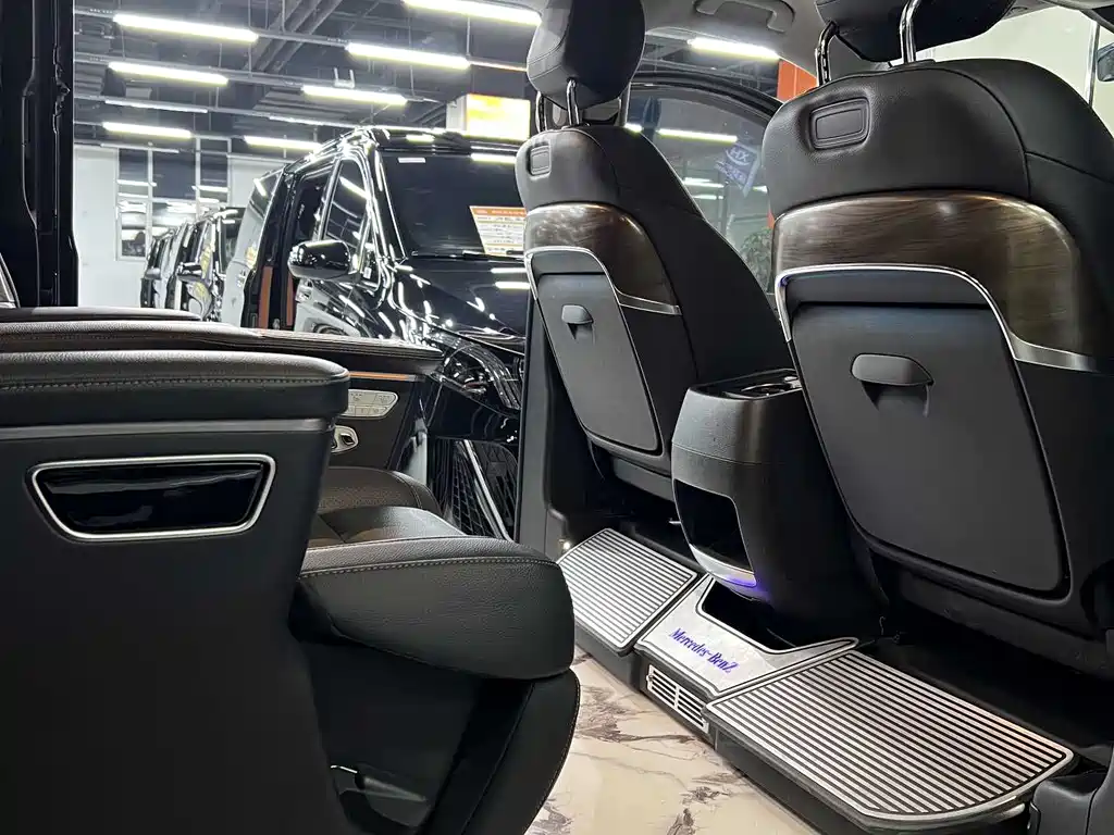 MERCEDES-BENZ V CLASS