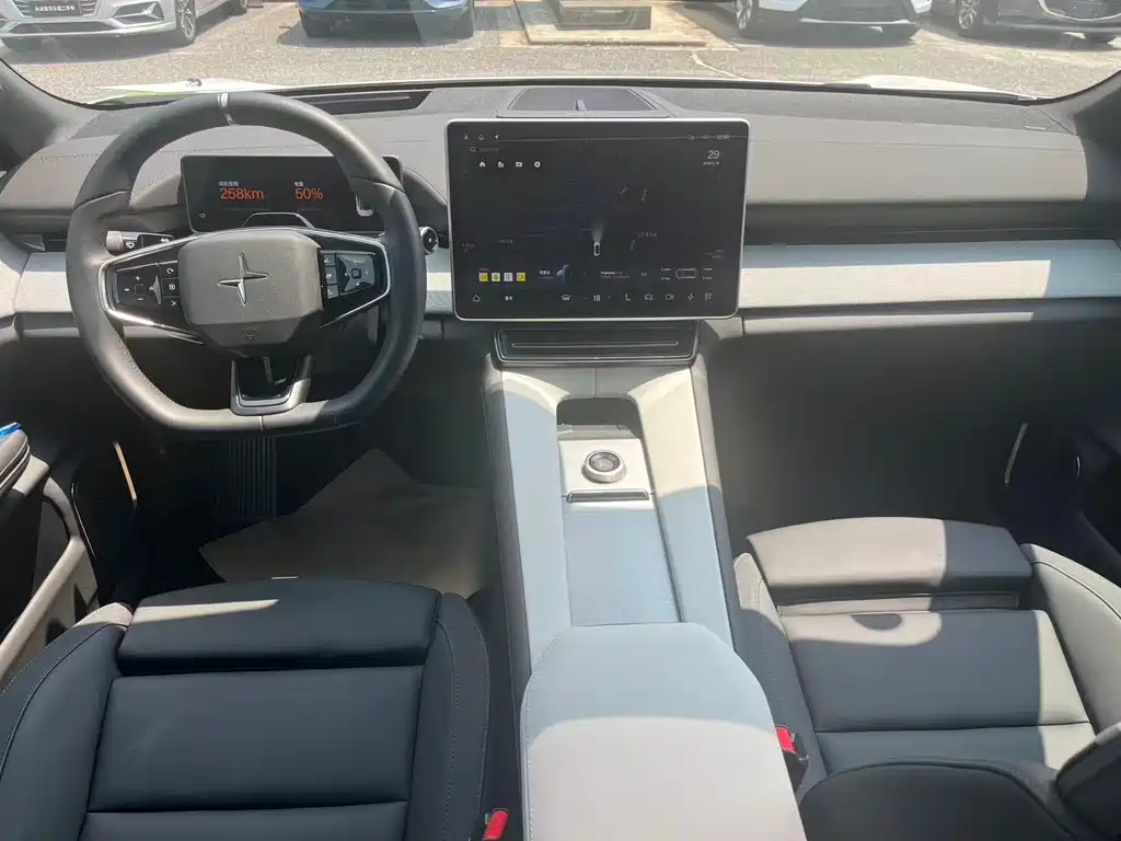 Polestar 4 2024 PLUS