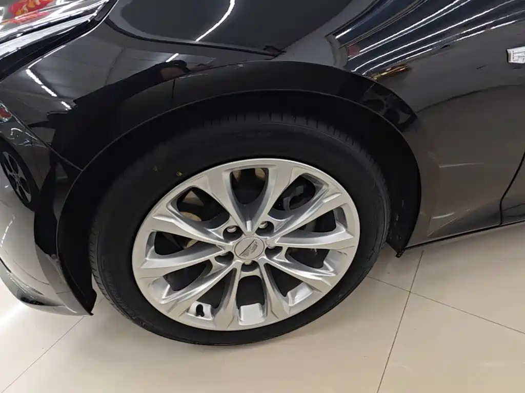 Cadillac CT5 — миниатюра 23