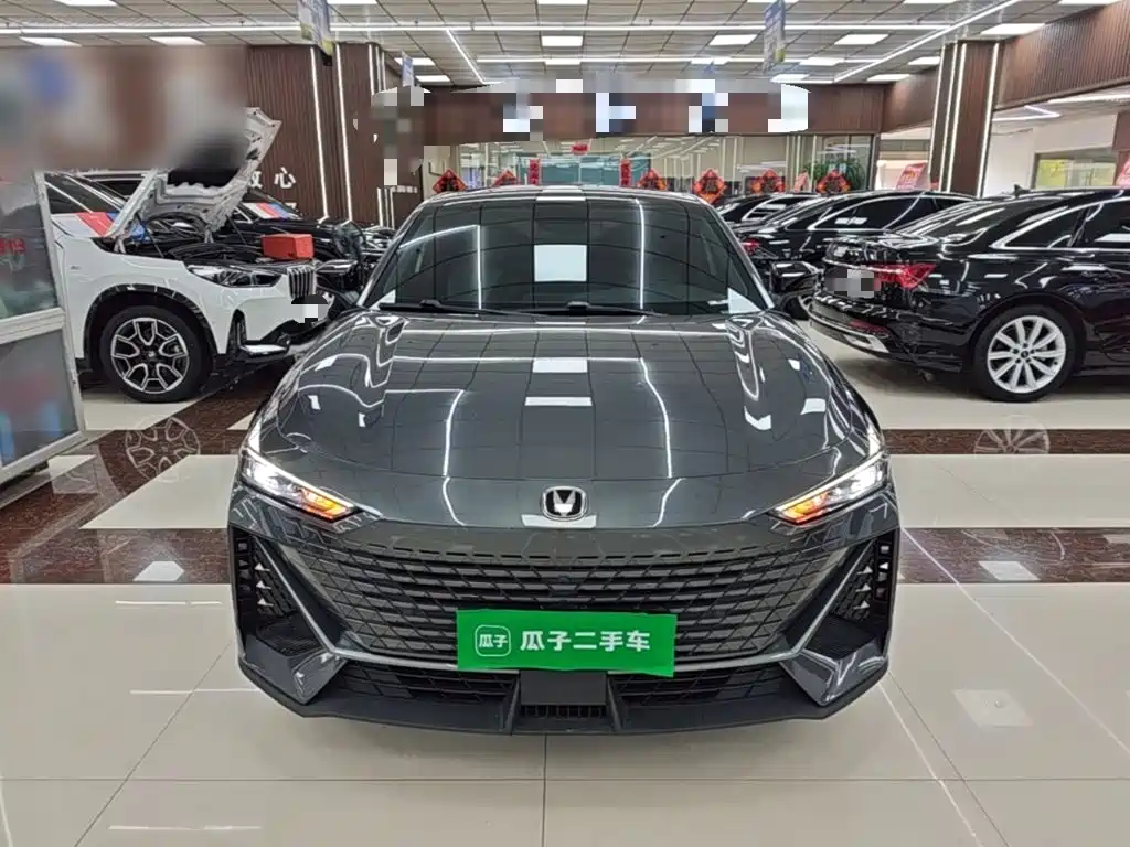 Changan UNI-V — миниатюра 3