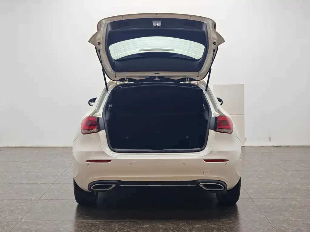 Mercedes-Benz A-Class (Import) — миниатюра 12