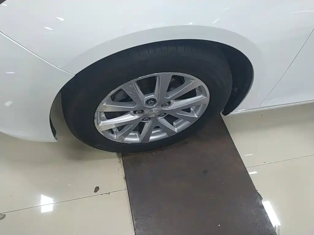 Chevrolet Malibu — миниатюра 23
