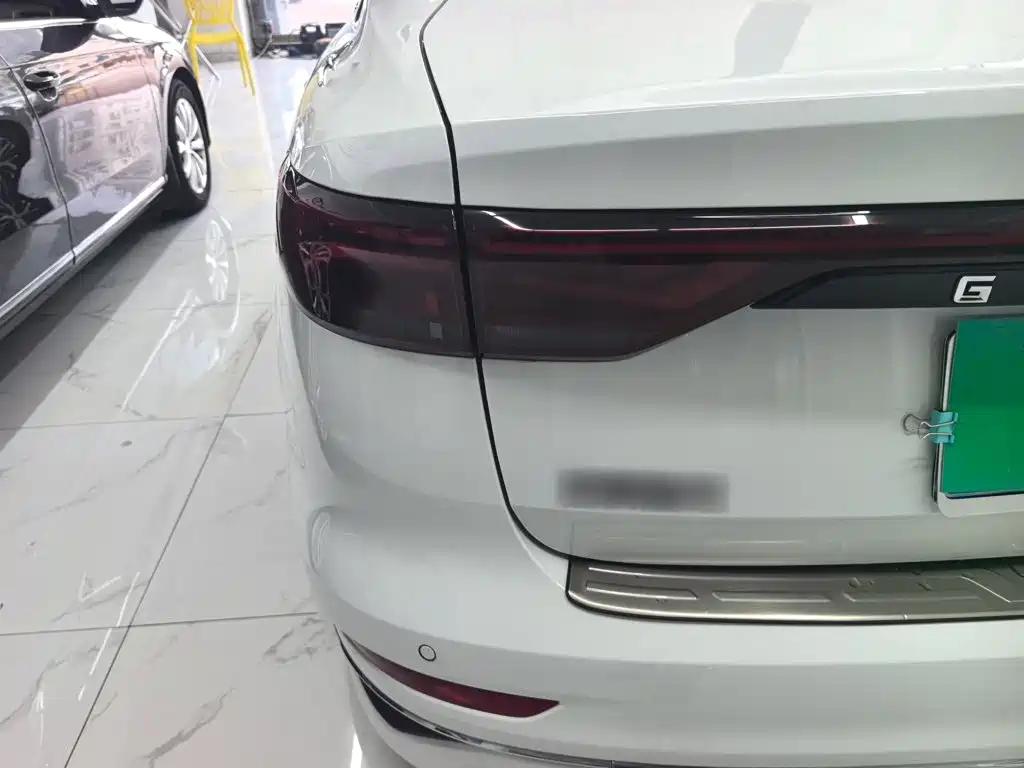 Geely Emgrand — миниатюра 24