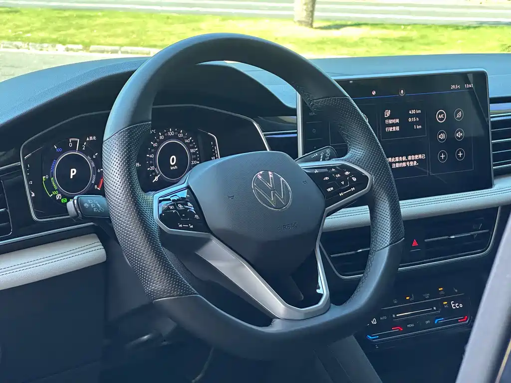 VOLKSWAGEN TIGUAN L NEW ENERGY