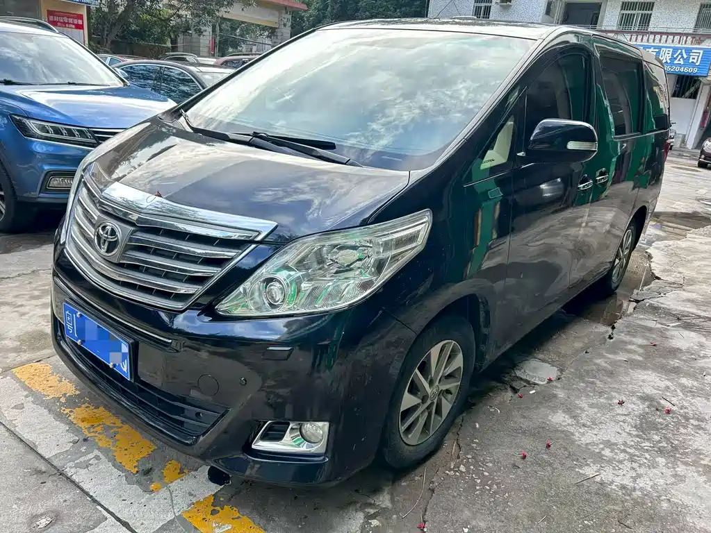 Купить Toyota Alphard