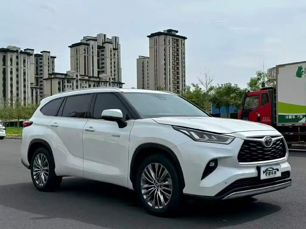 Toyota Highlander — миниатюра 3