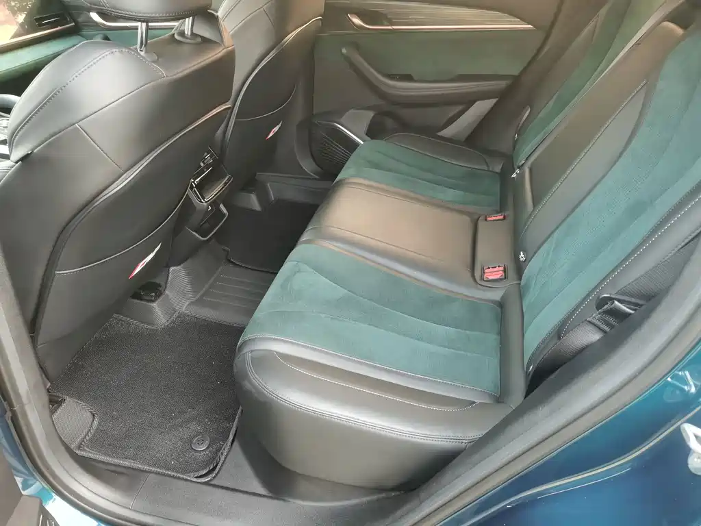 Geely Xingyue L — миниатюра 10