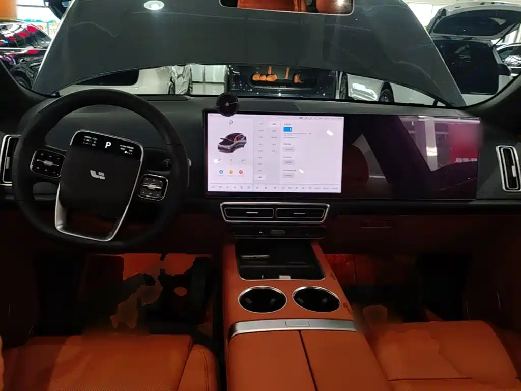Li Auto Li L8 — миниатюра 10