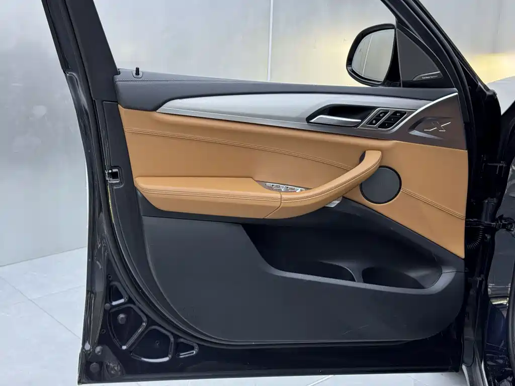 BMW iX3 — миниатюра 13
