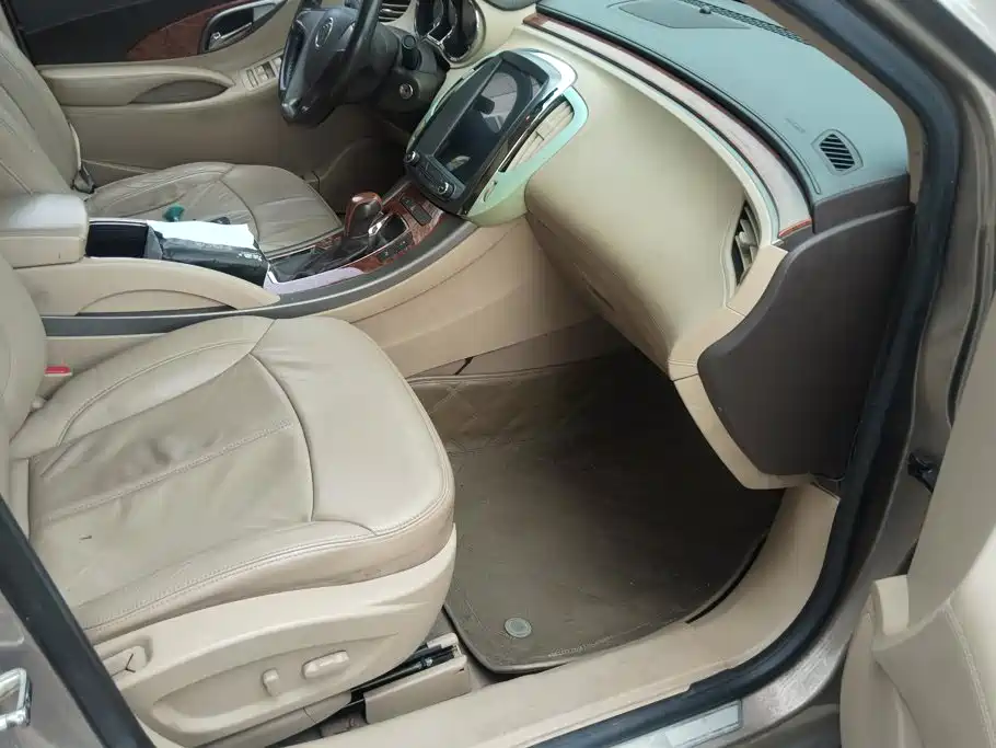 Buick LaCrosse — миниатюра 8