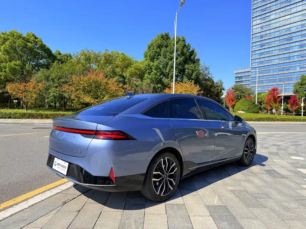XPeng P5 — миниатюра 6