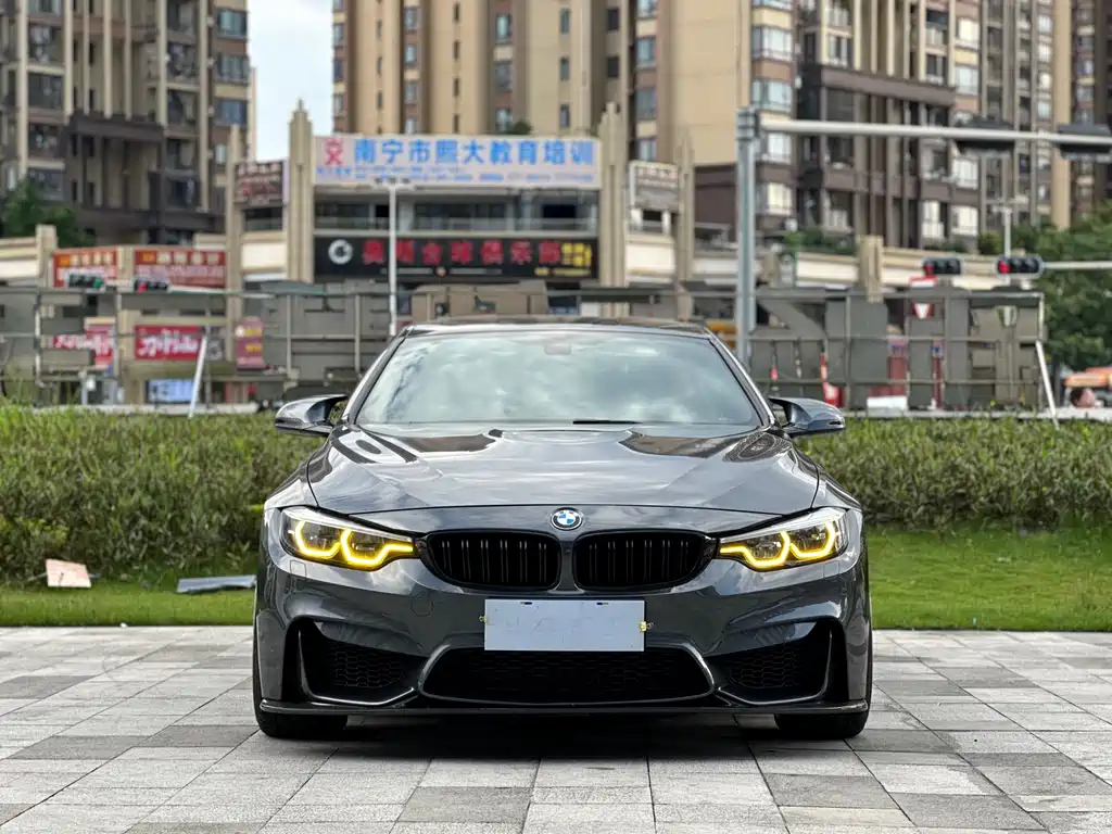 BMW M4 — миниатюра 2