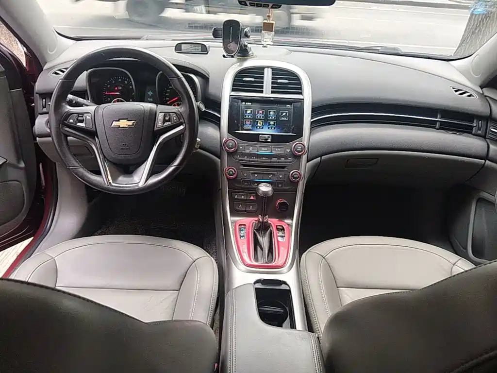 Chevrolet Malibu — миниатюра 10