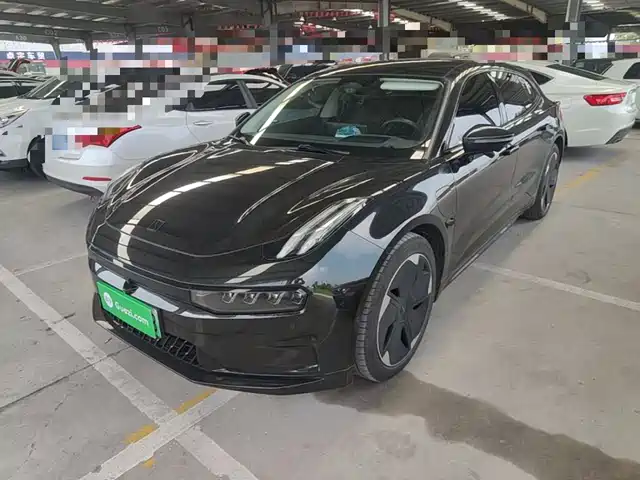 2022 Zeekr 001