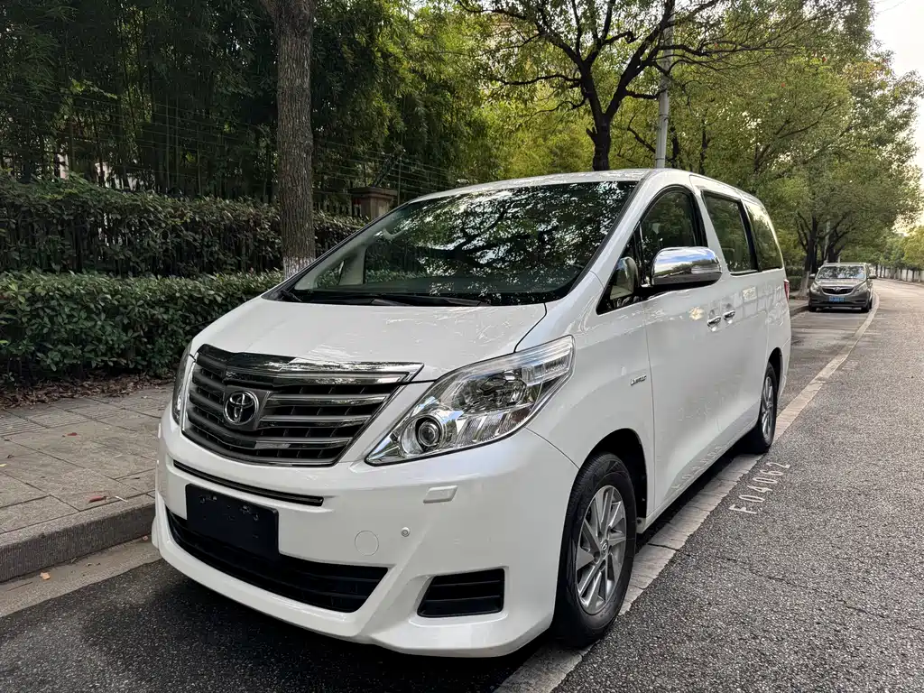 Toyota Alphard 2016