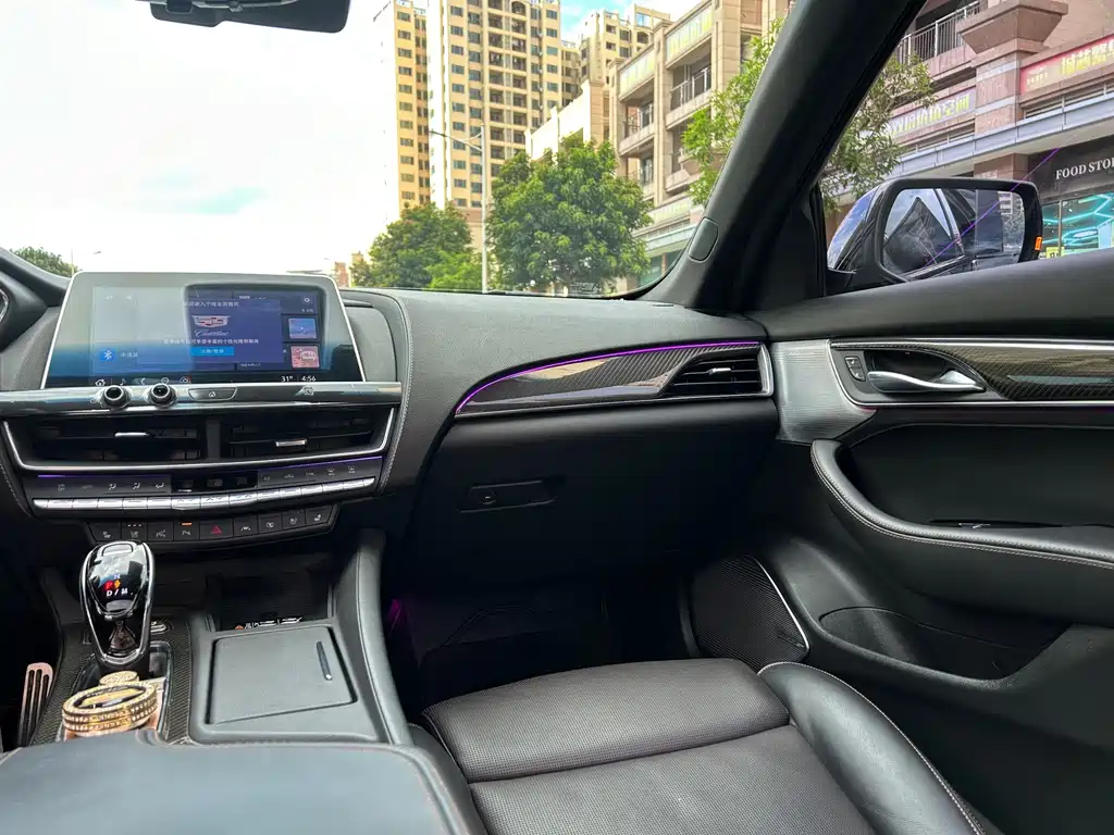 Cadillac CT5 — миниатюра 11
