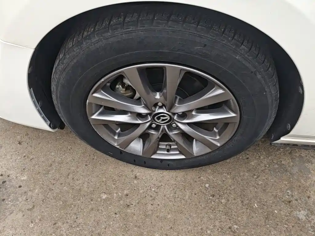 Mazda 3 Axela — миниатюра 23