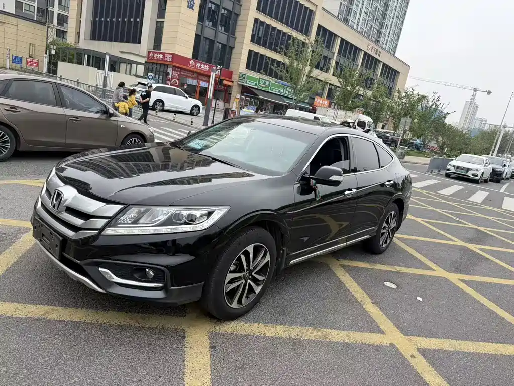 Honda Crosstour 2016