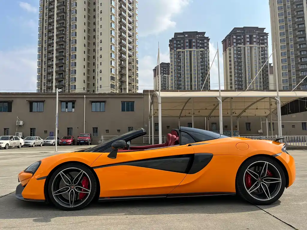 MCLAREN  570