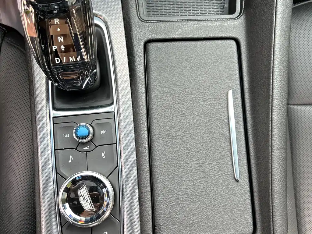 Cadillac CT5 — миниатюра 21