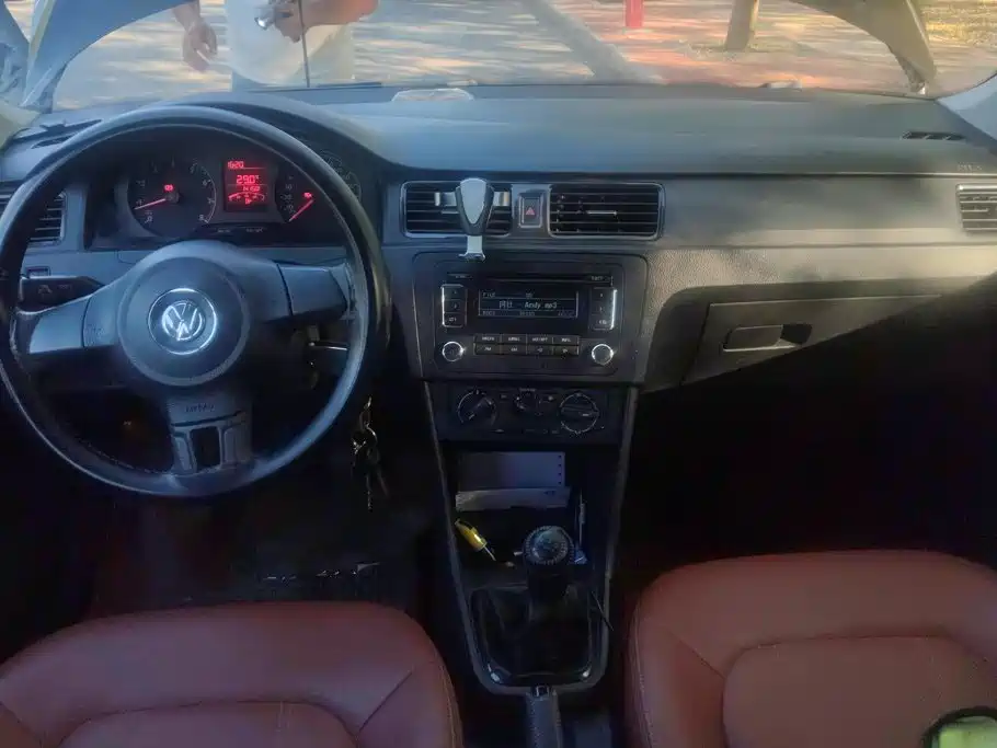 Volkswagen Santana — миниатюра 12