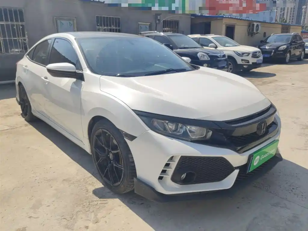 Honda Civic 2016 220TURBO CVT Luxury