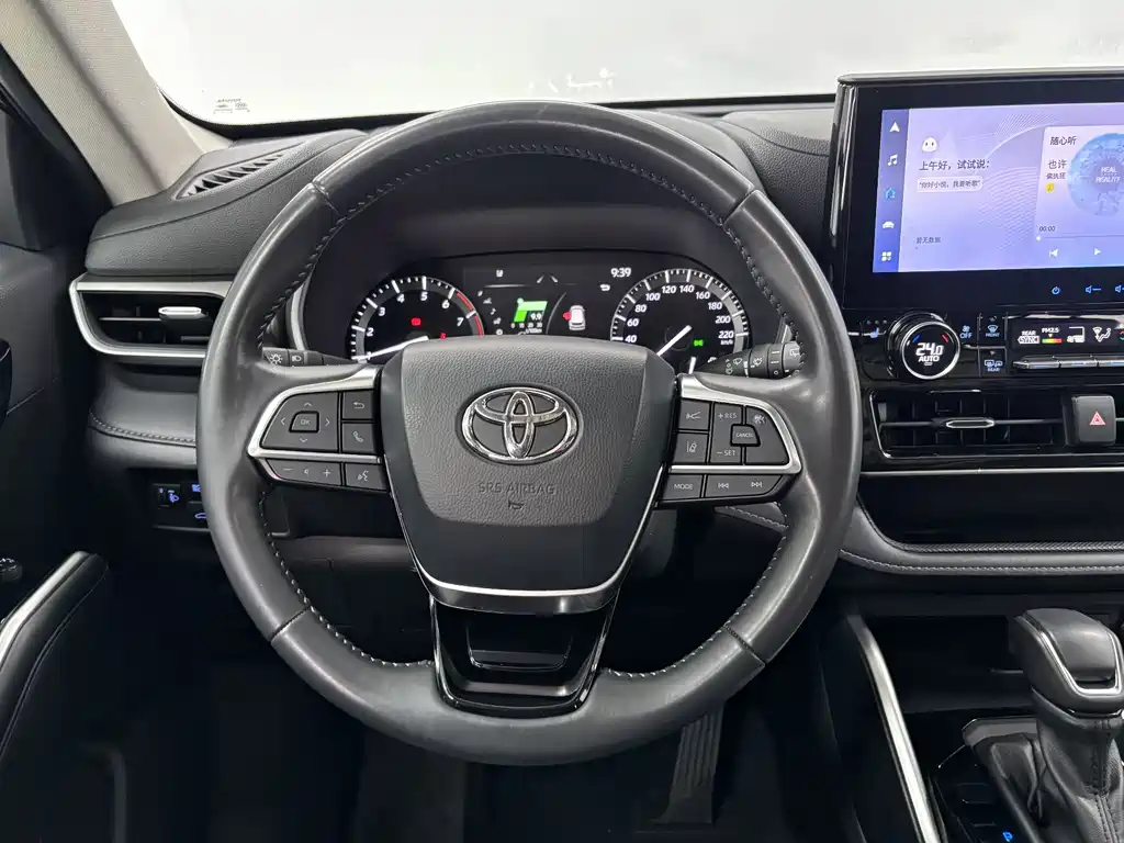 Toyota Highlander — миниатюра 16