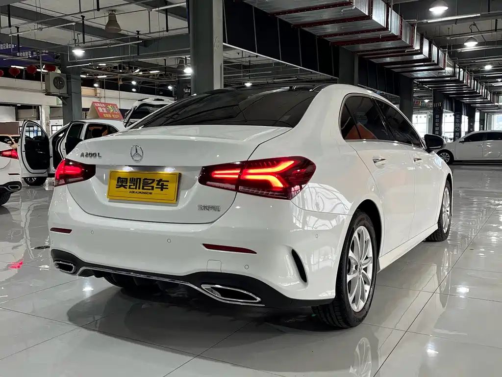 Mercedes-Benz A-Class — миниатюра 6