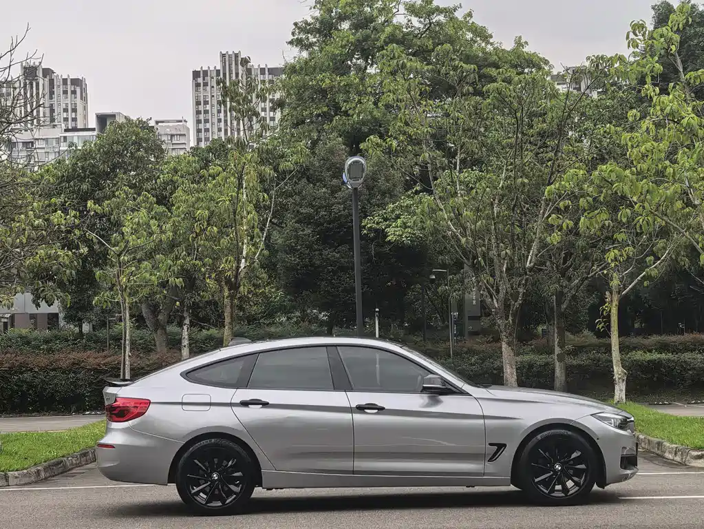 BMW 3 Series GT — миниатюра 17